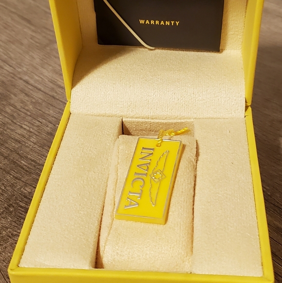 Invicta Watch Box - Picture 2 of 2